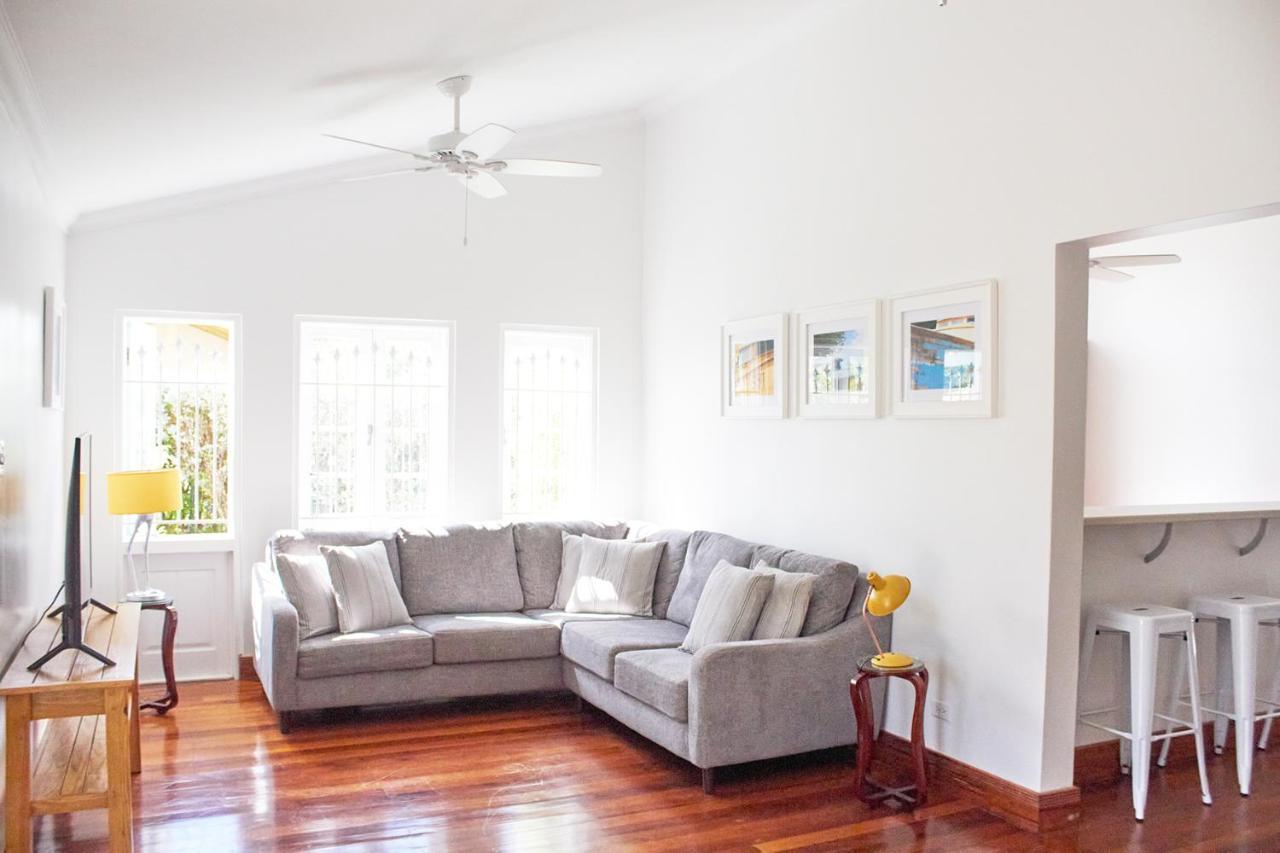 Hummingbird Villa Saint James Bagian luar foto
